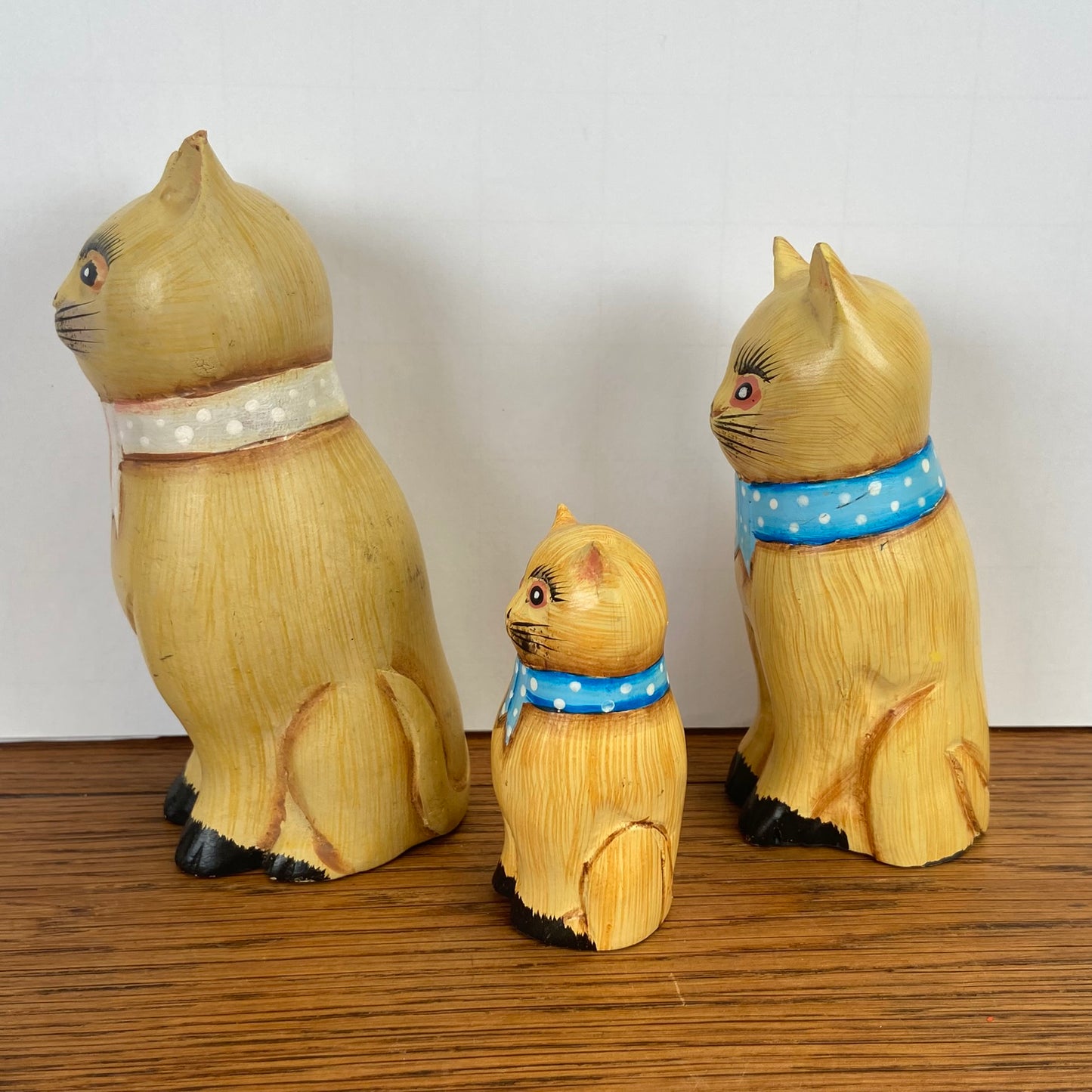 Houten katten familie