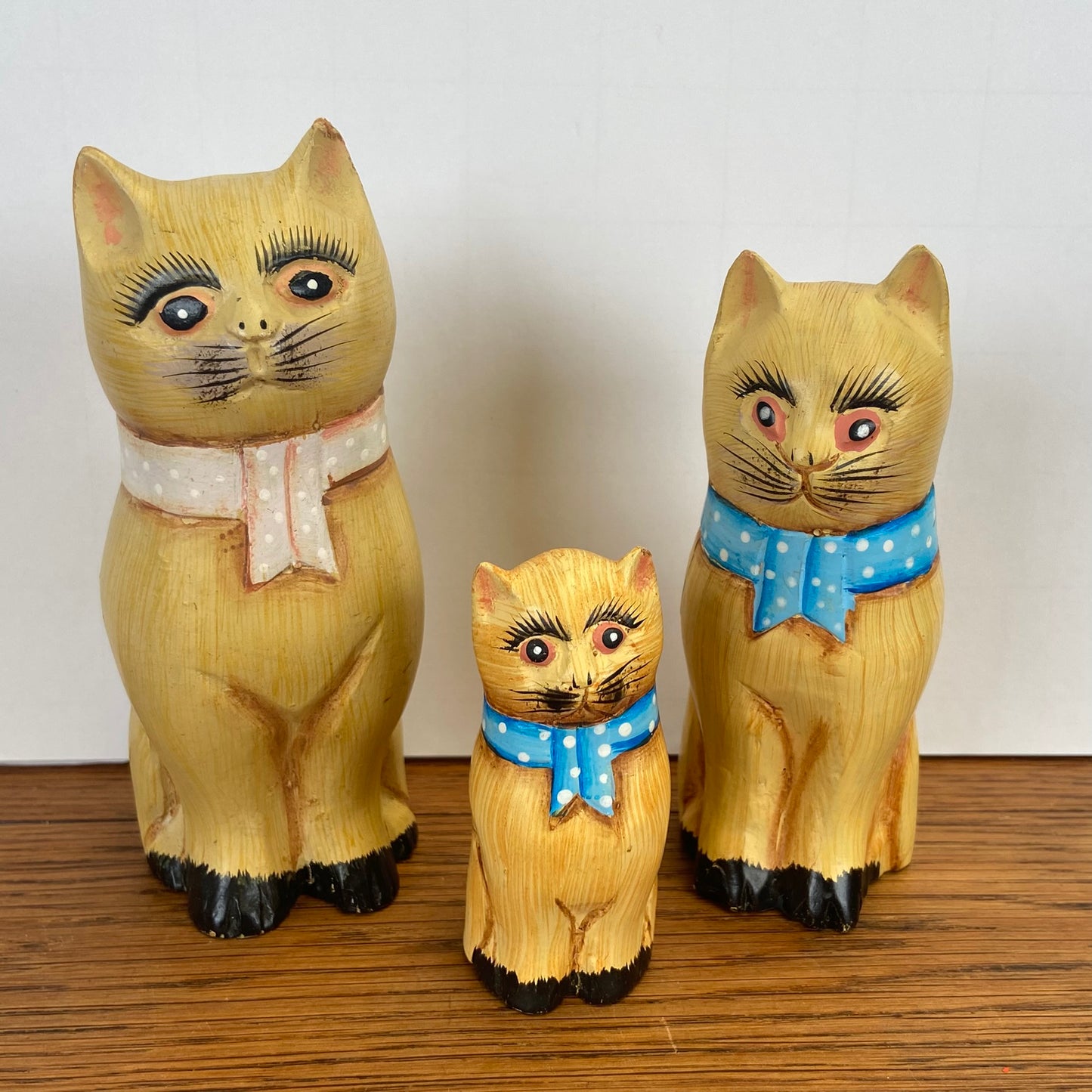 Houten katten familie