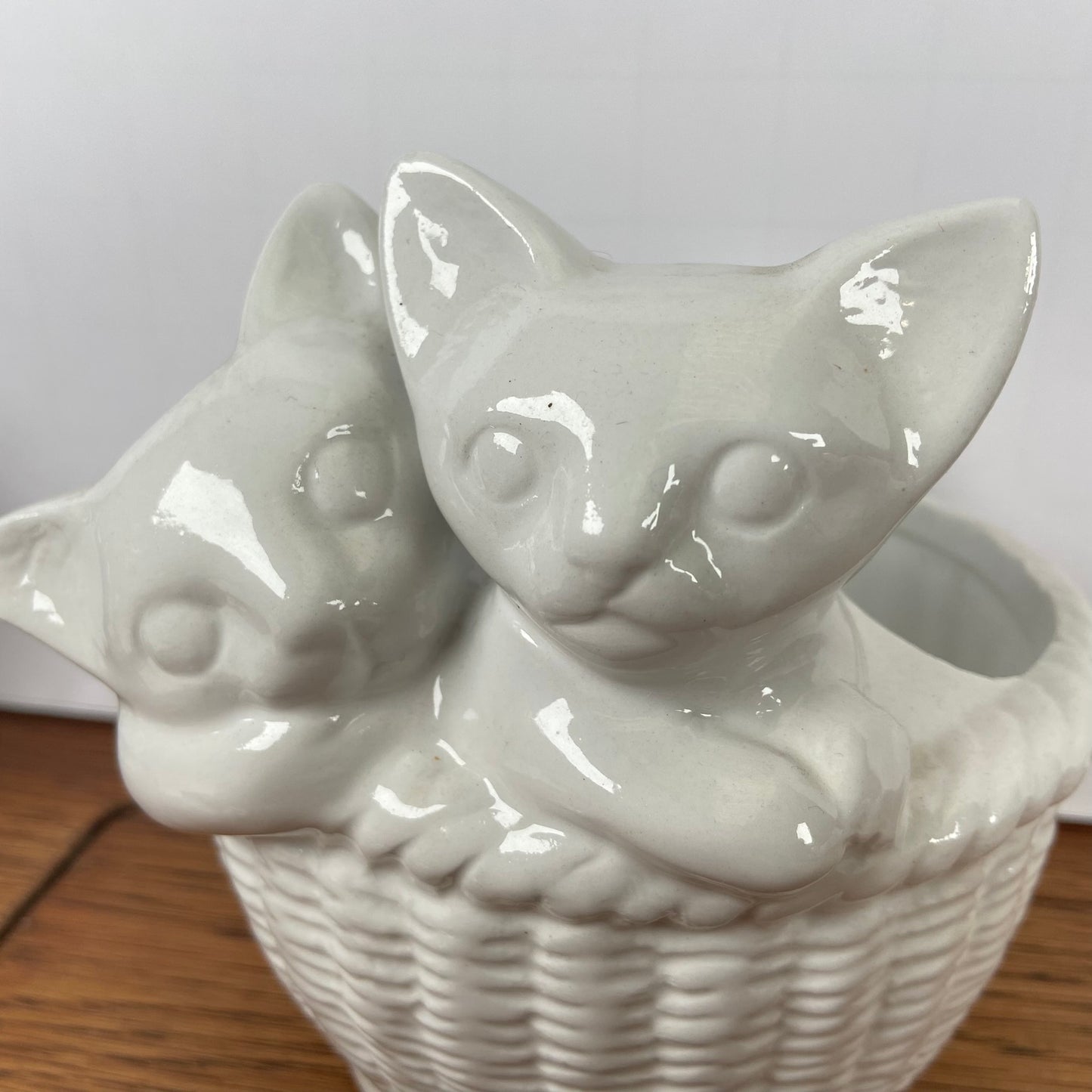 Vintage bloempot katten