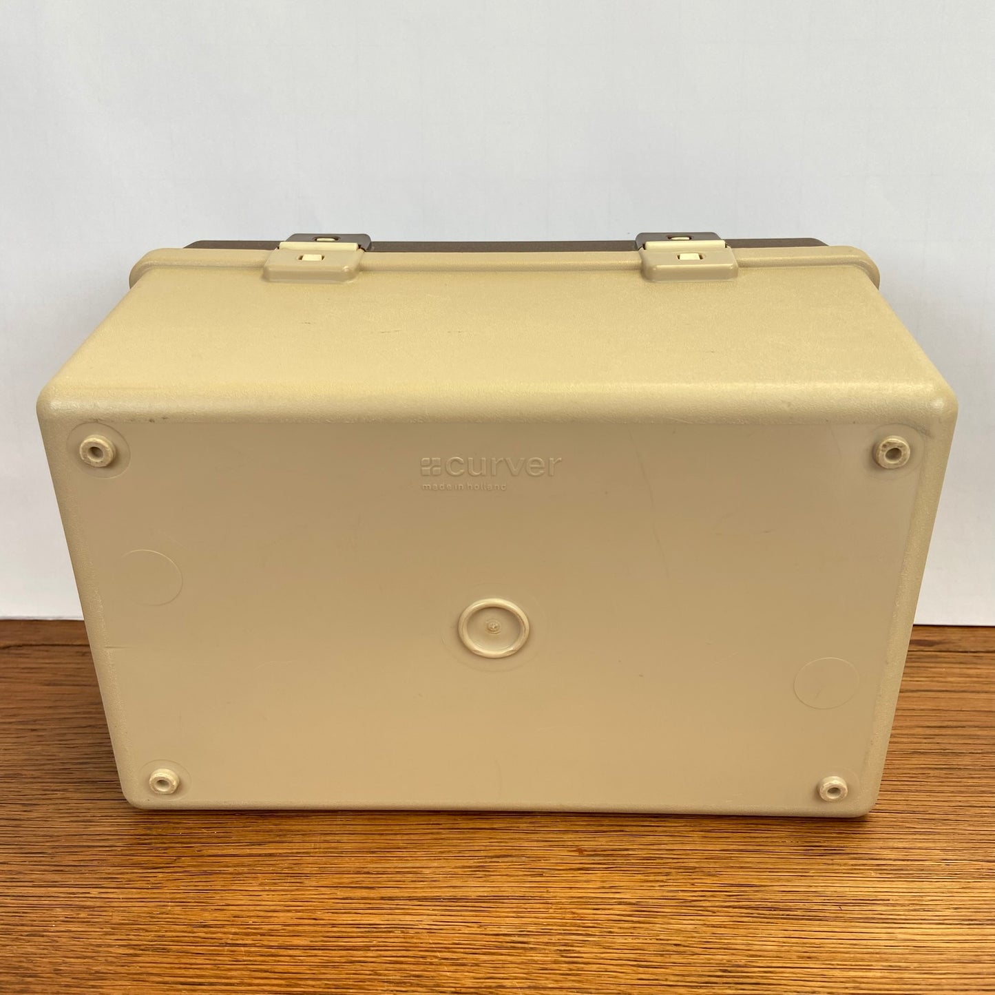 Kleine vintage naaibox curver bruin