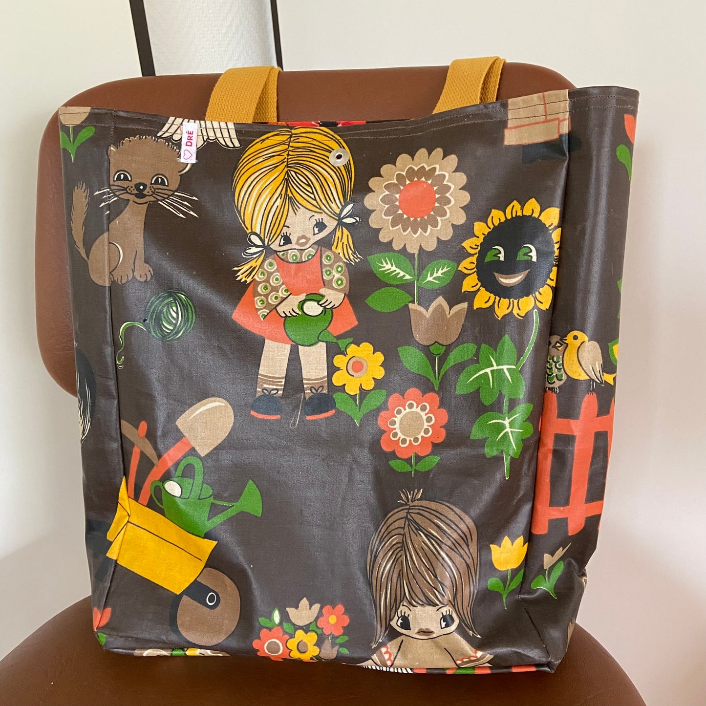 Boxkleed tas bruin in de tuin 1