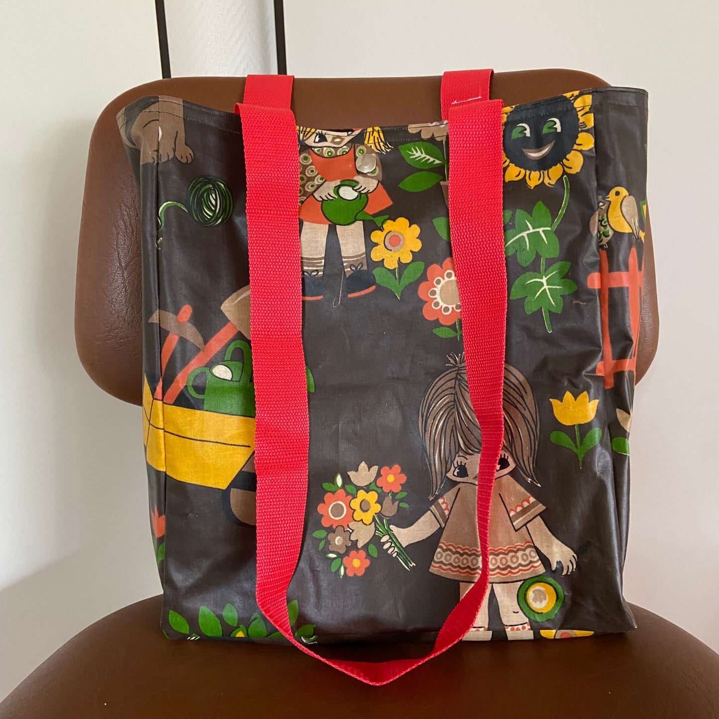 Boxkleed tas bruin in de tuin 2