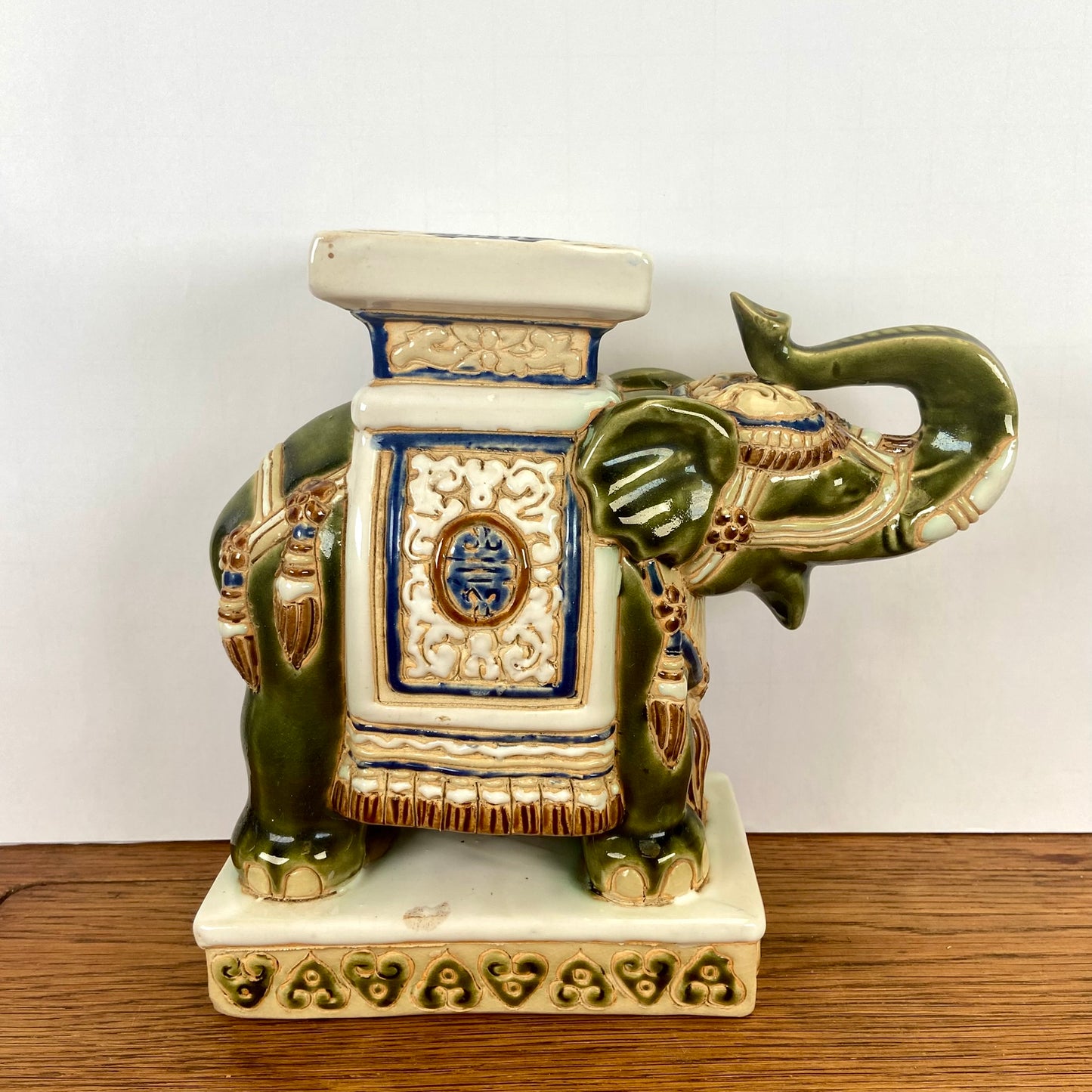Vintage plantentafel keramieken olifant
