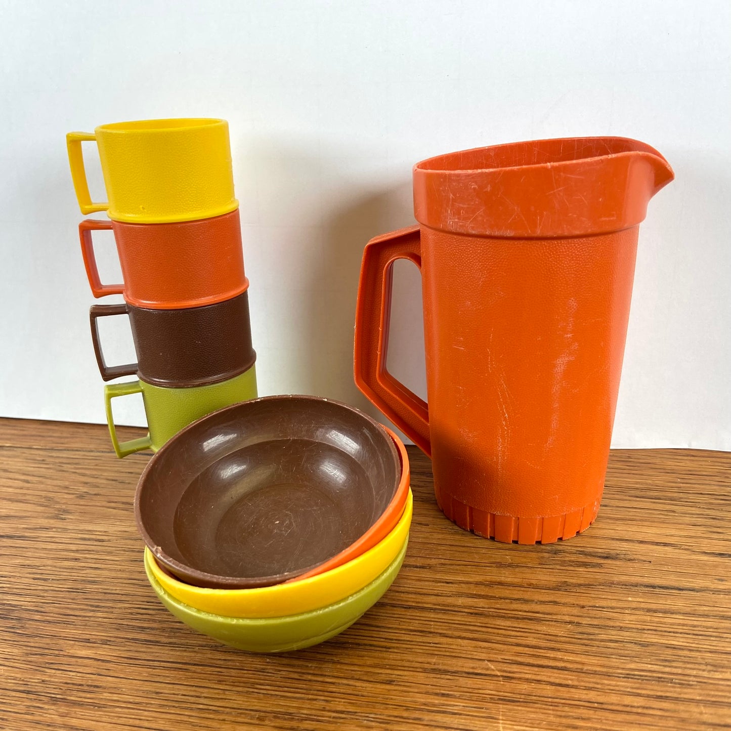 Vintage mini tupperware