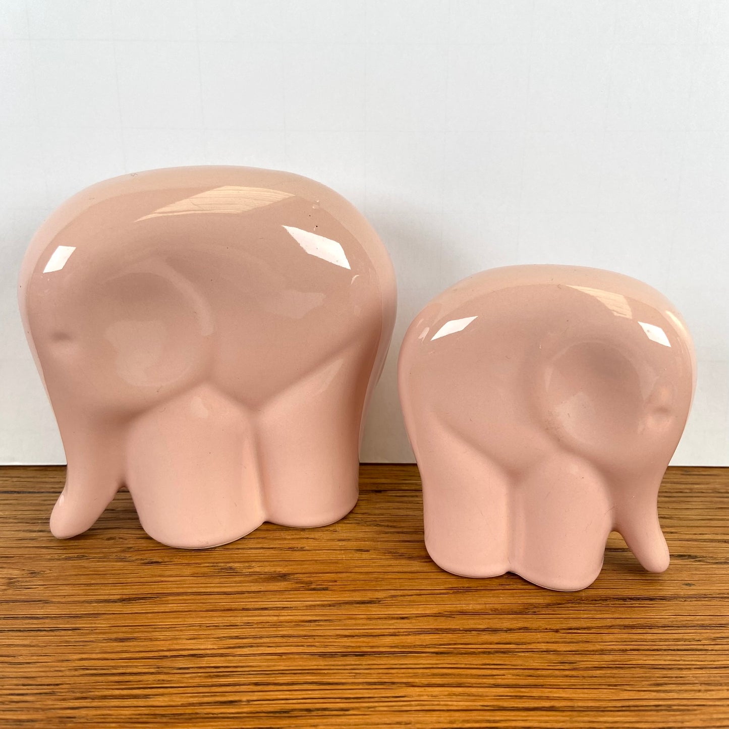 2 roze olifantjes