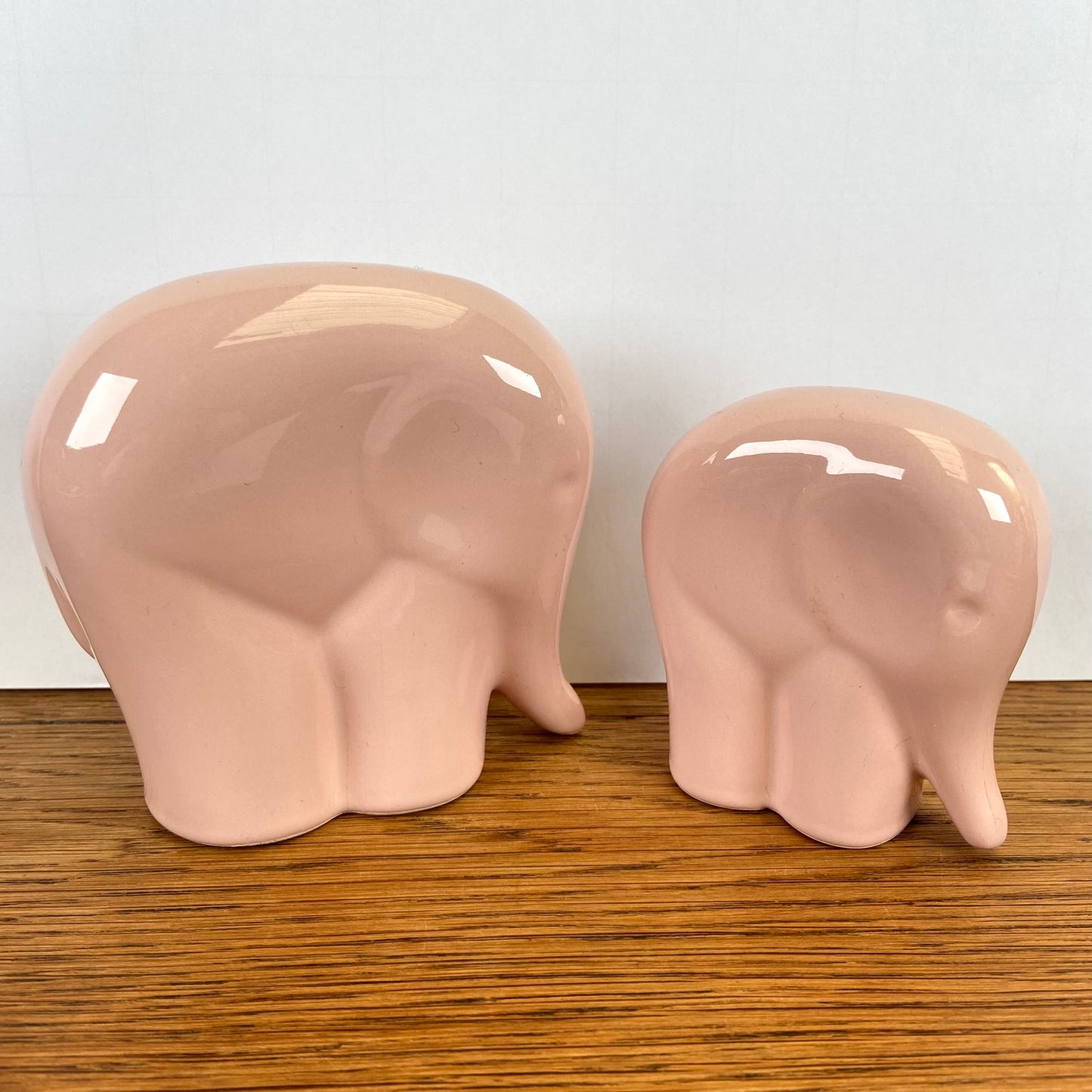 2 roze olifantjes
