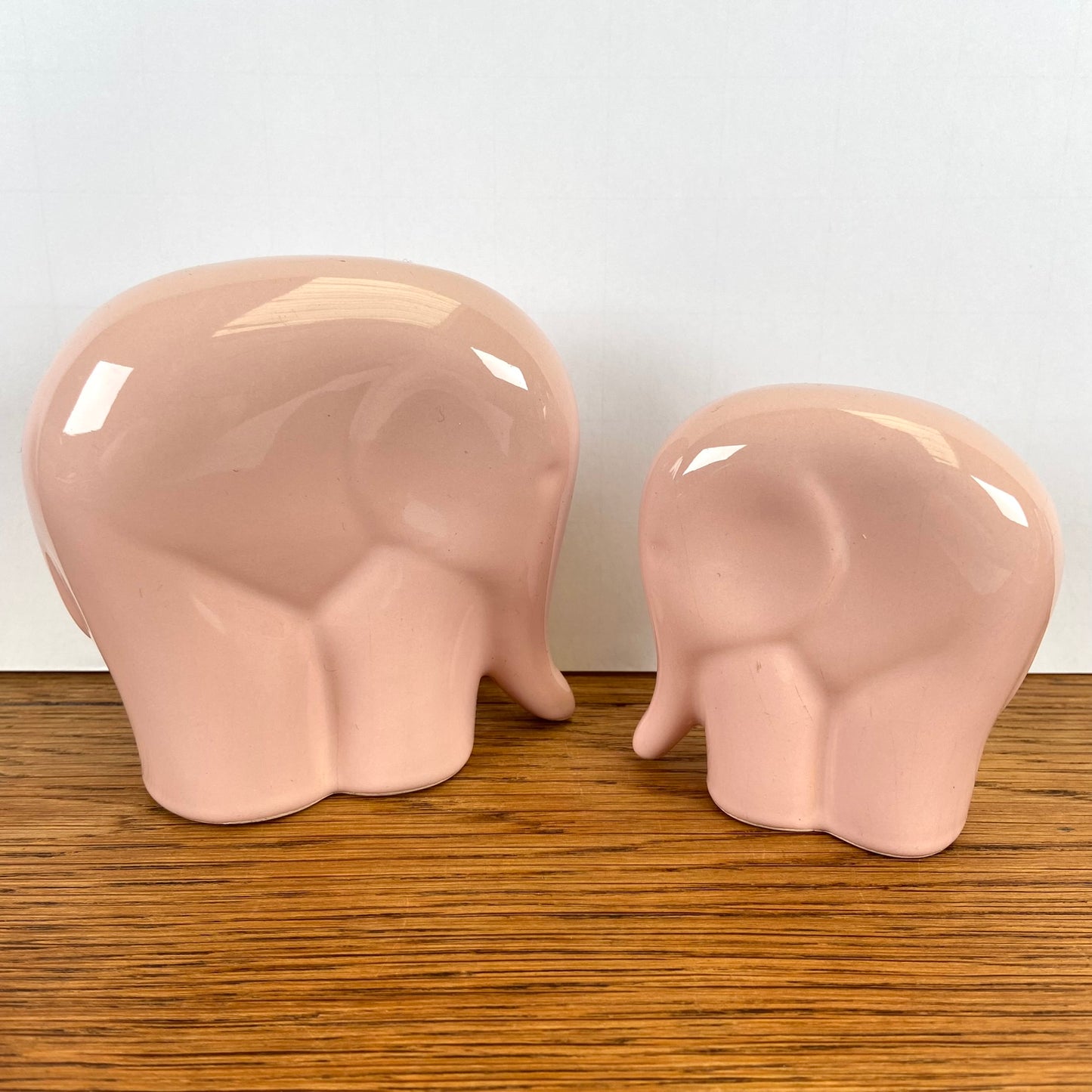 2 roze olifantjes