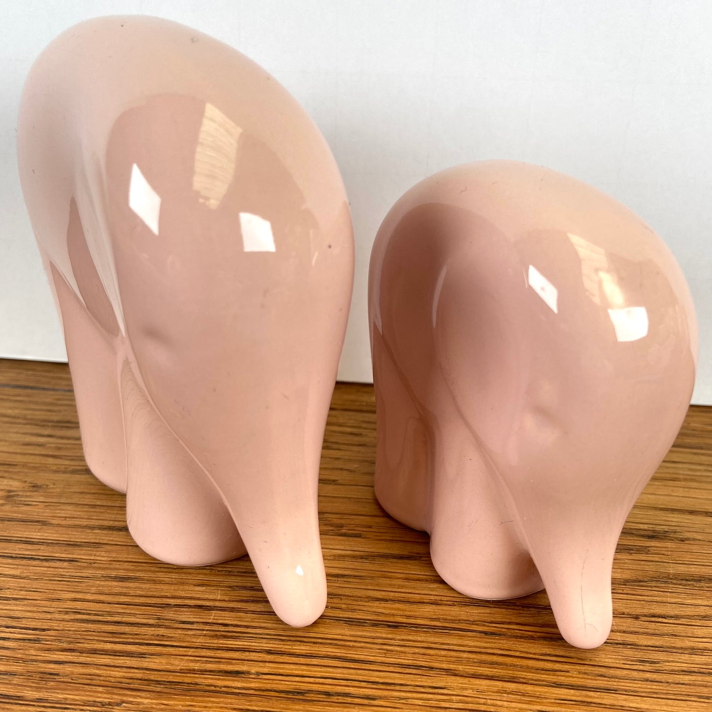 2 roze olifantjes
