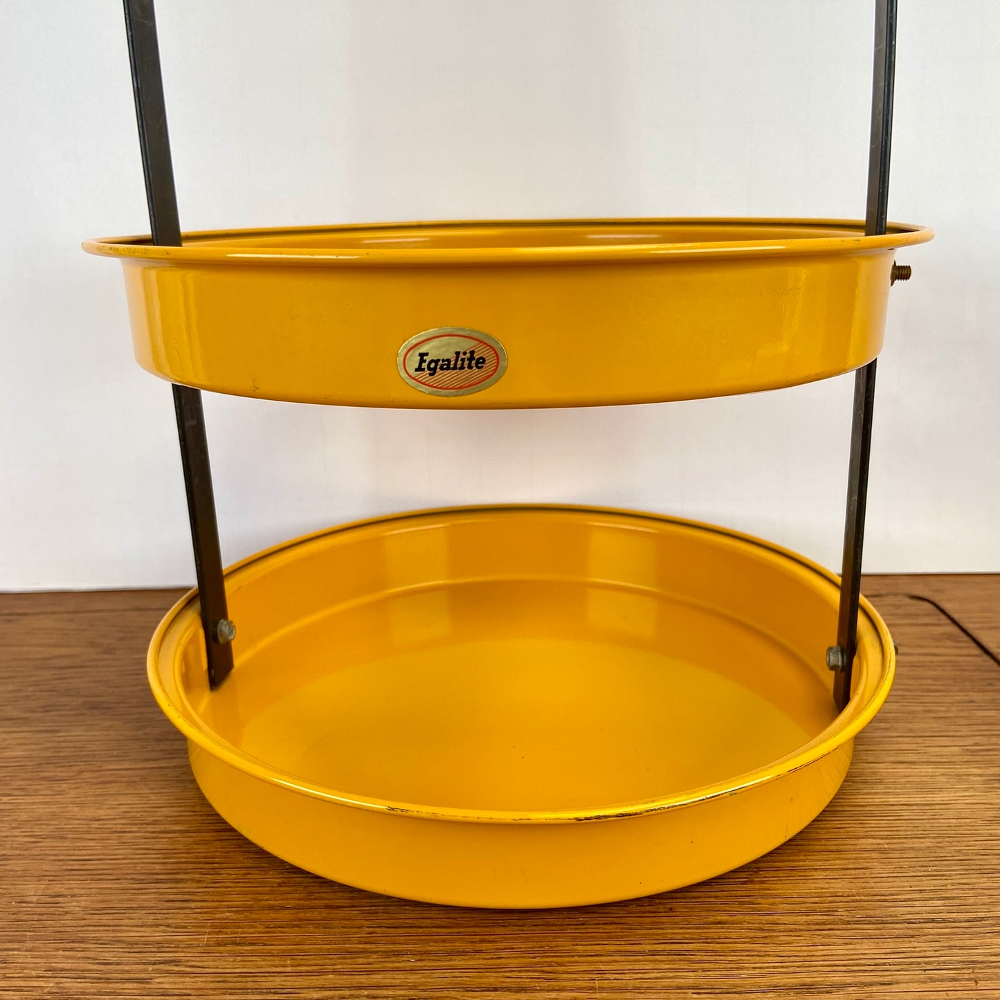 Vintage geel flessenrek