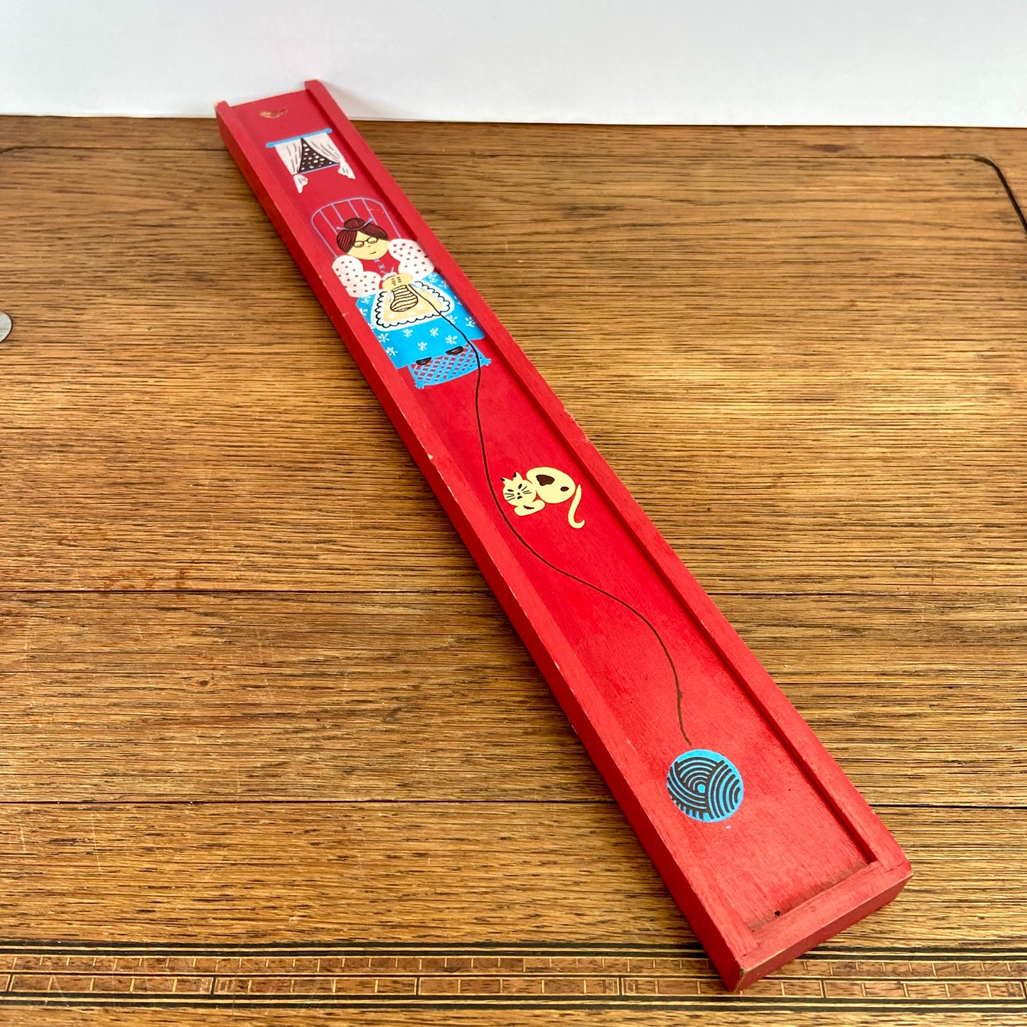 Vintage breinaalden doosje rood