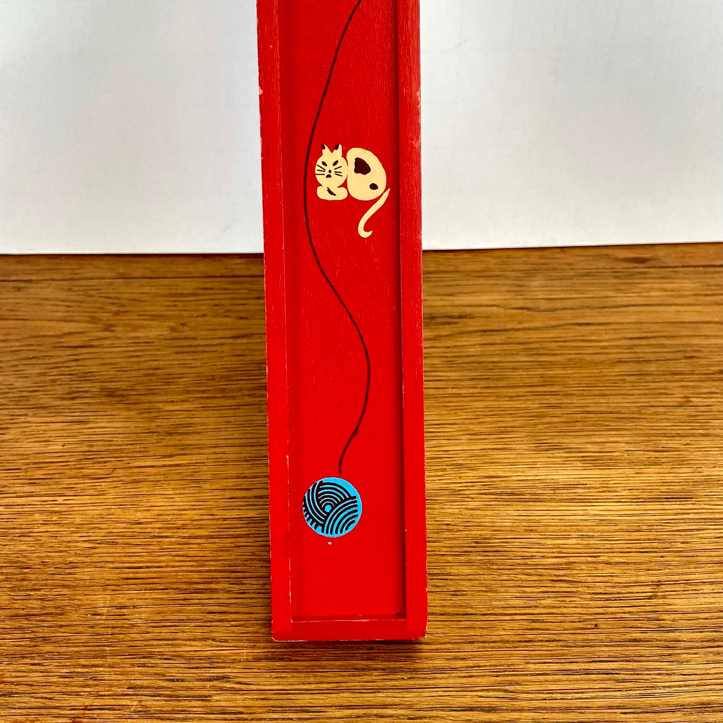 Vintage breinaalden doosje rood