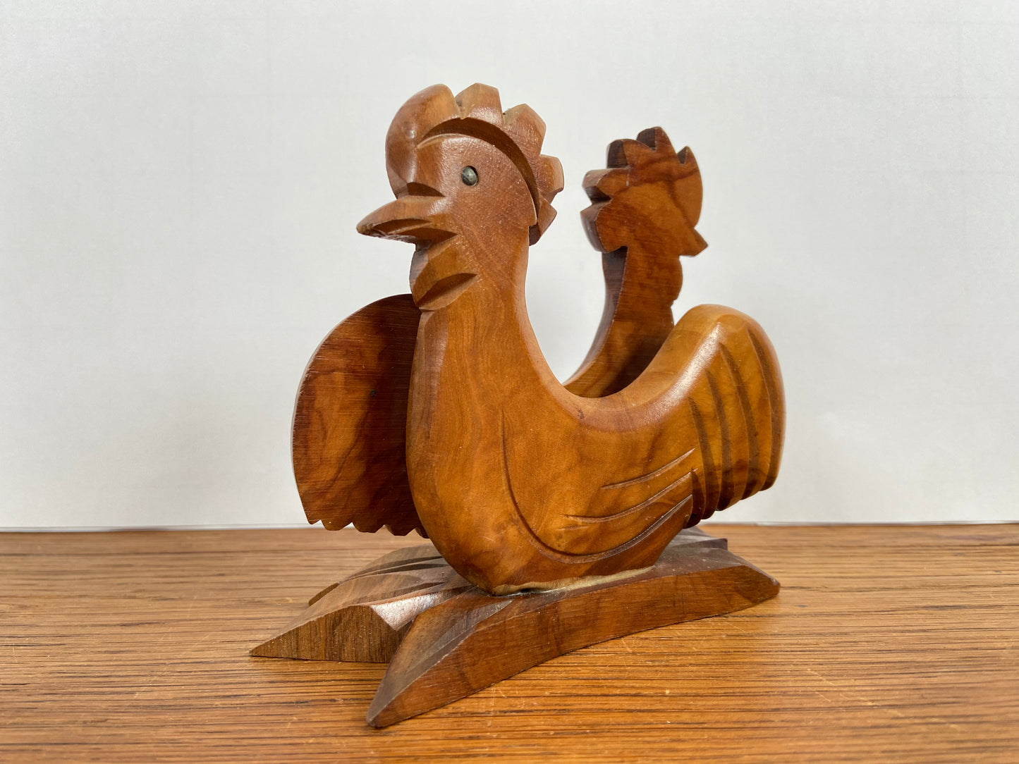 Houten brievenhouder haan