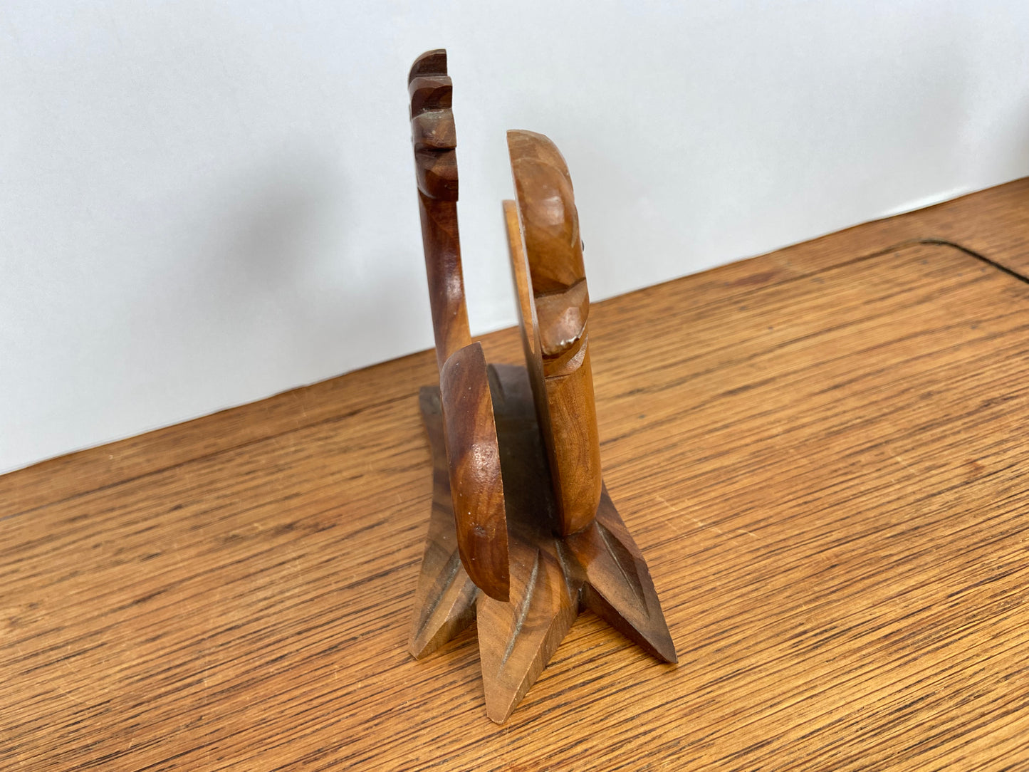 Houten brievenhouder haan