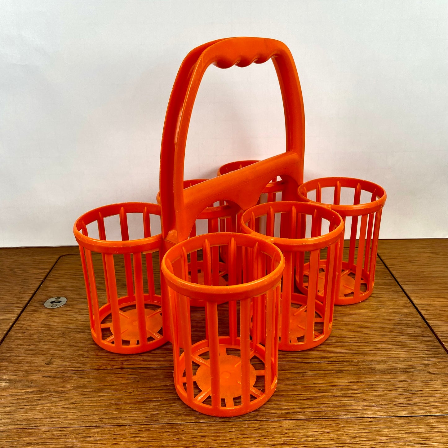 Vintage plastic flessenrek oranje