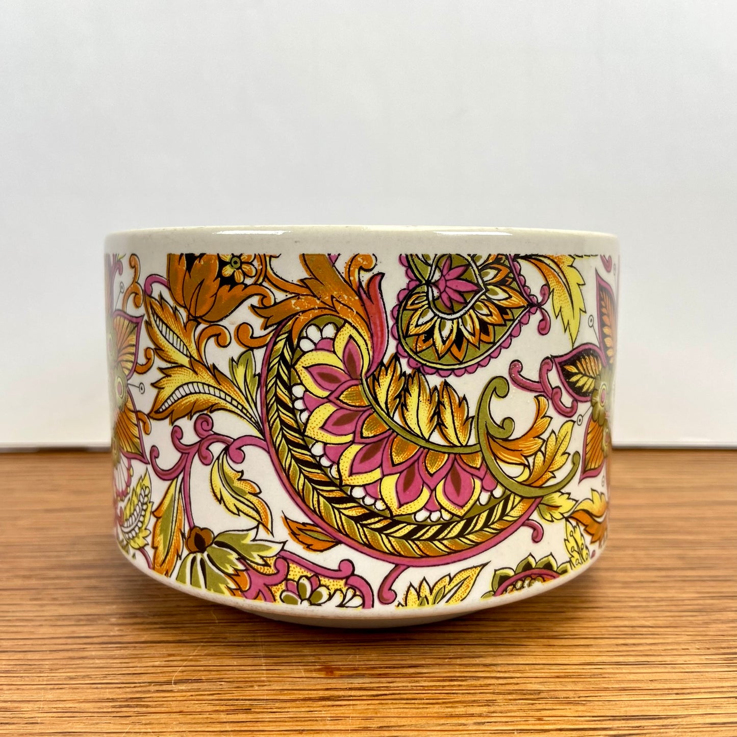 Vintage soepkom bloemen