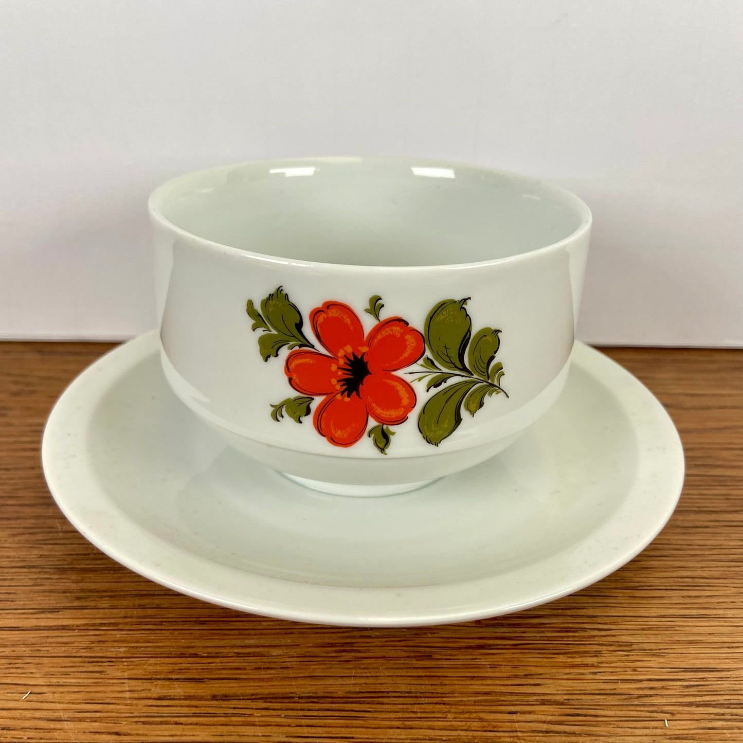 Vintage sauskom - soepkom rode bloem