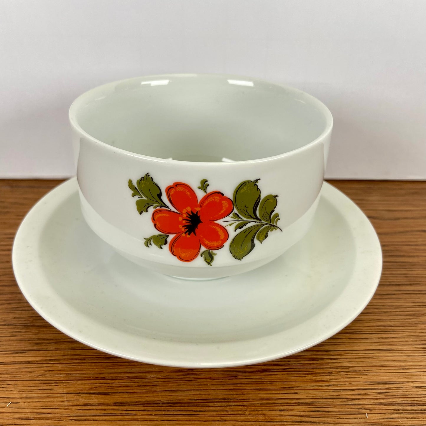Vintage sauskom - soepkom rode bloem