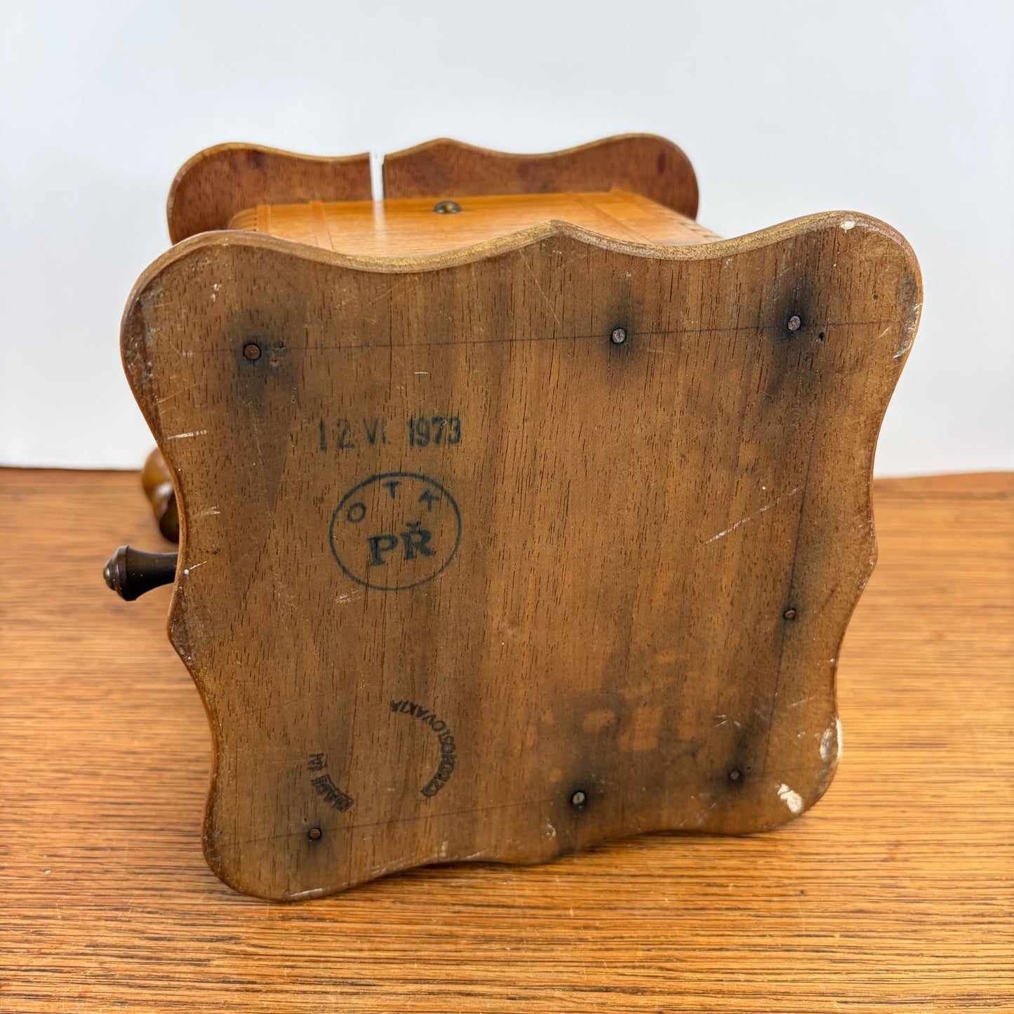 Vintage houten koffiemolen