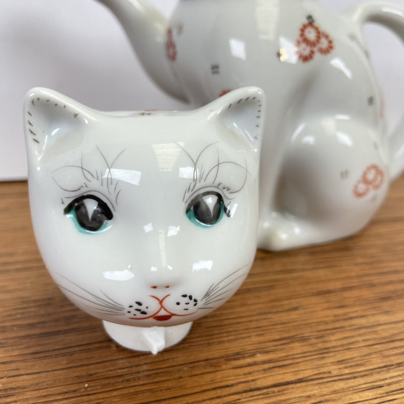 Vintage theepot kat