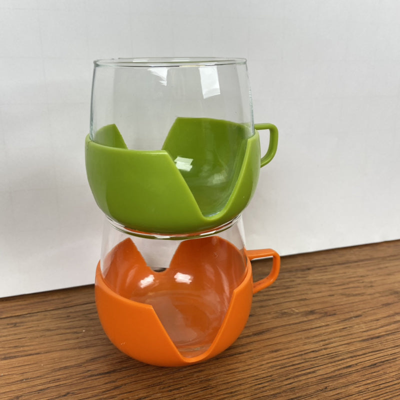 Vintage thee glazen plastic houder