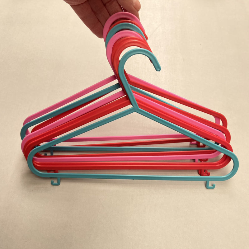 plastic kledinghangers kind