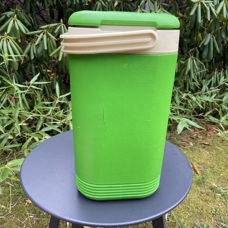 vintage koelbox groen
