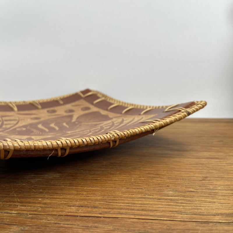 Vintage schaal met vis