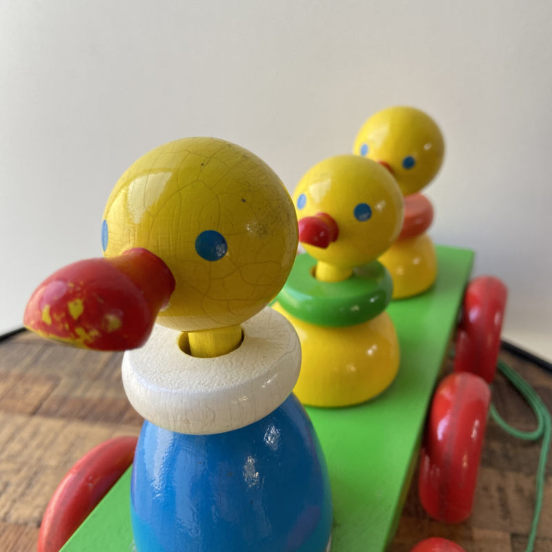 Vintage houten trekeendjes