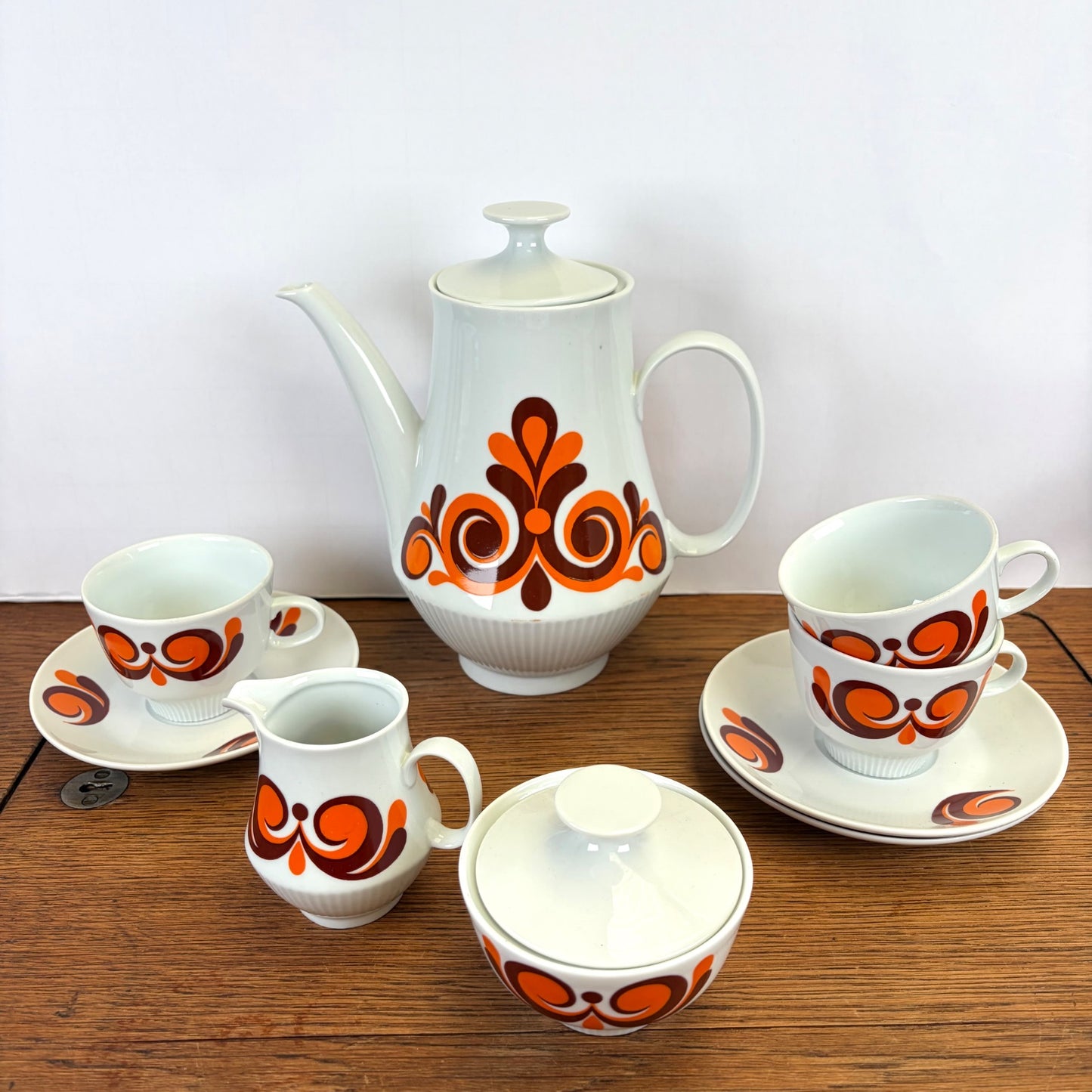 Vintage Colditz koffieservies oranje bruin