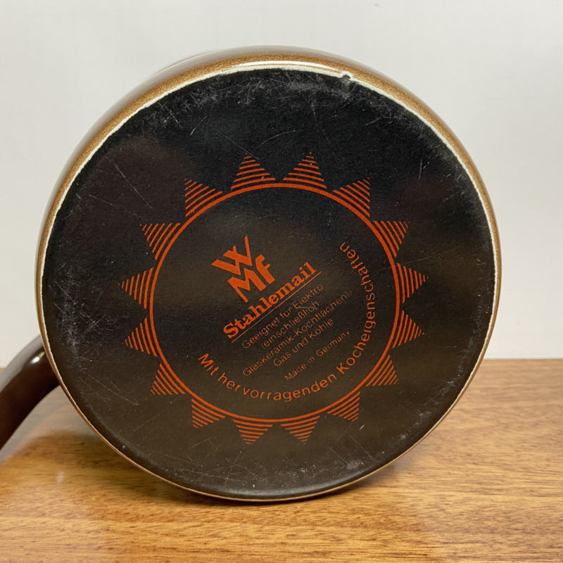 Emaille kan bruin oranje