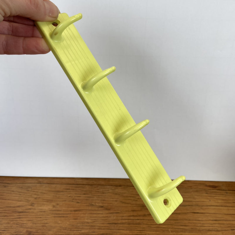 klein plastic handdoek rekje