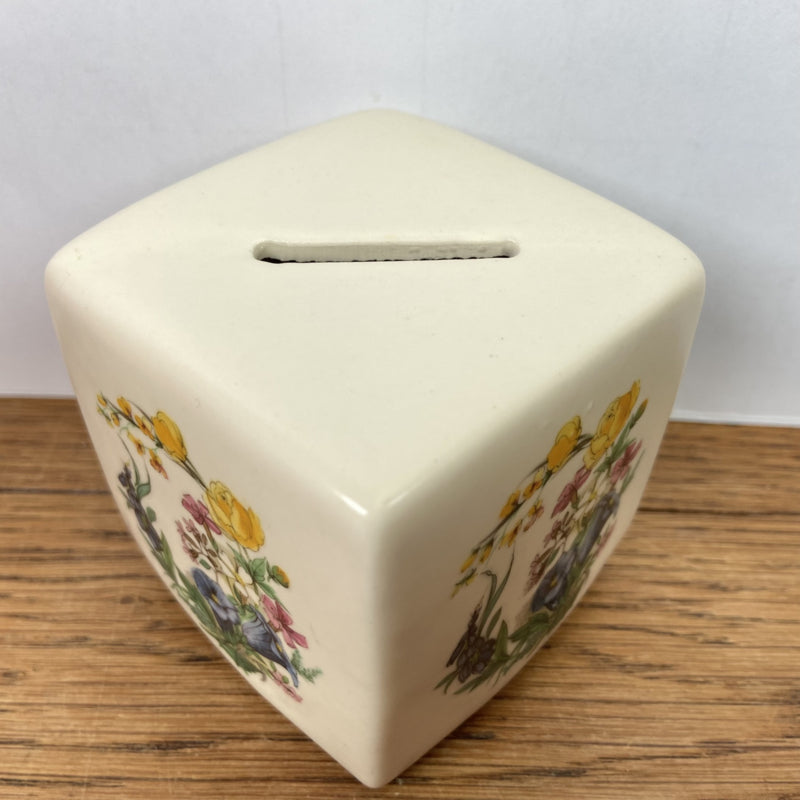 Vintage vierkante spaarpot met bloemenmotief