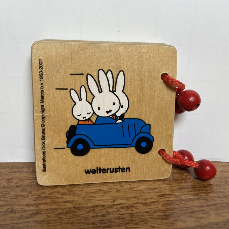 Houten boekje nijntje