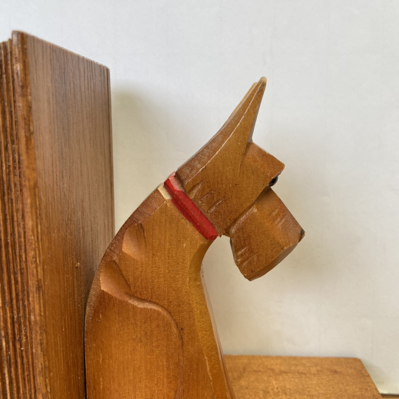 houten boekensteunen hondjes