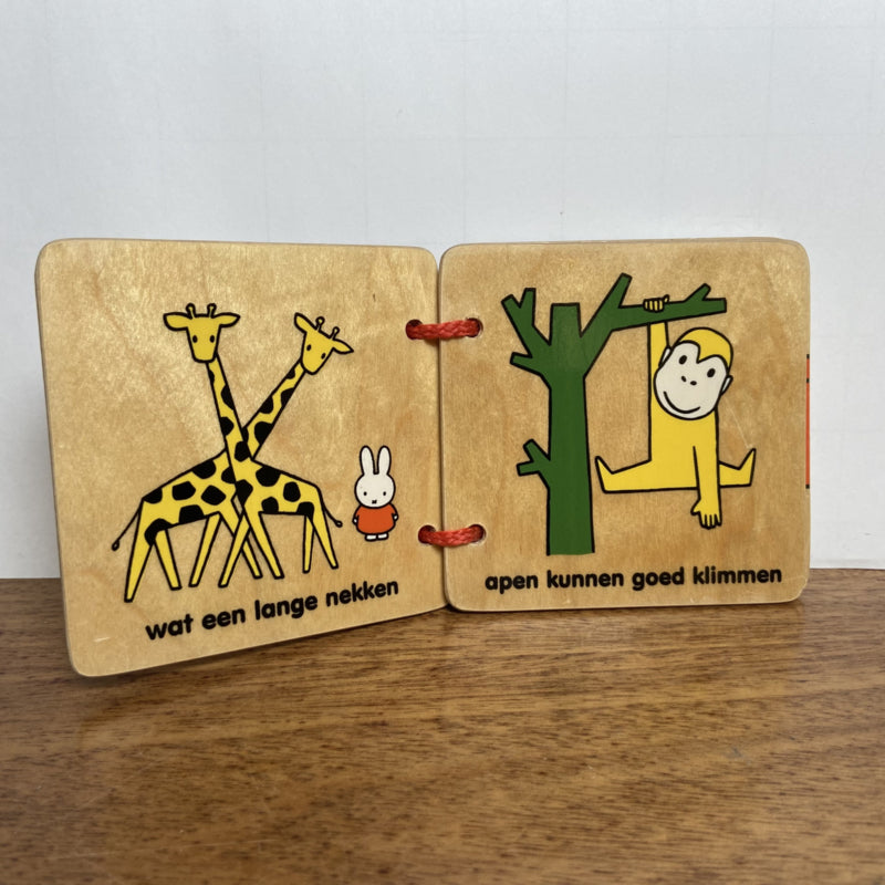 Houten boekje nijntje