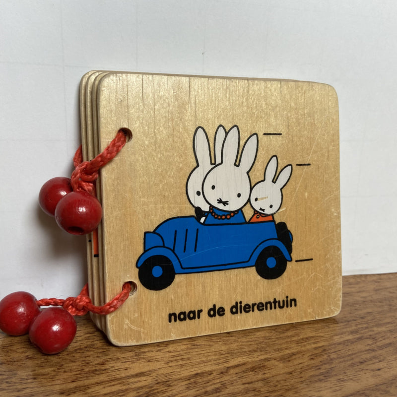 Houten boekje nijntje