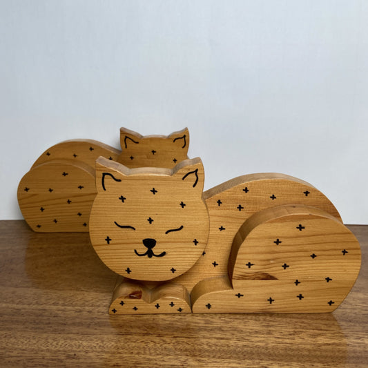 2 houten katten