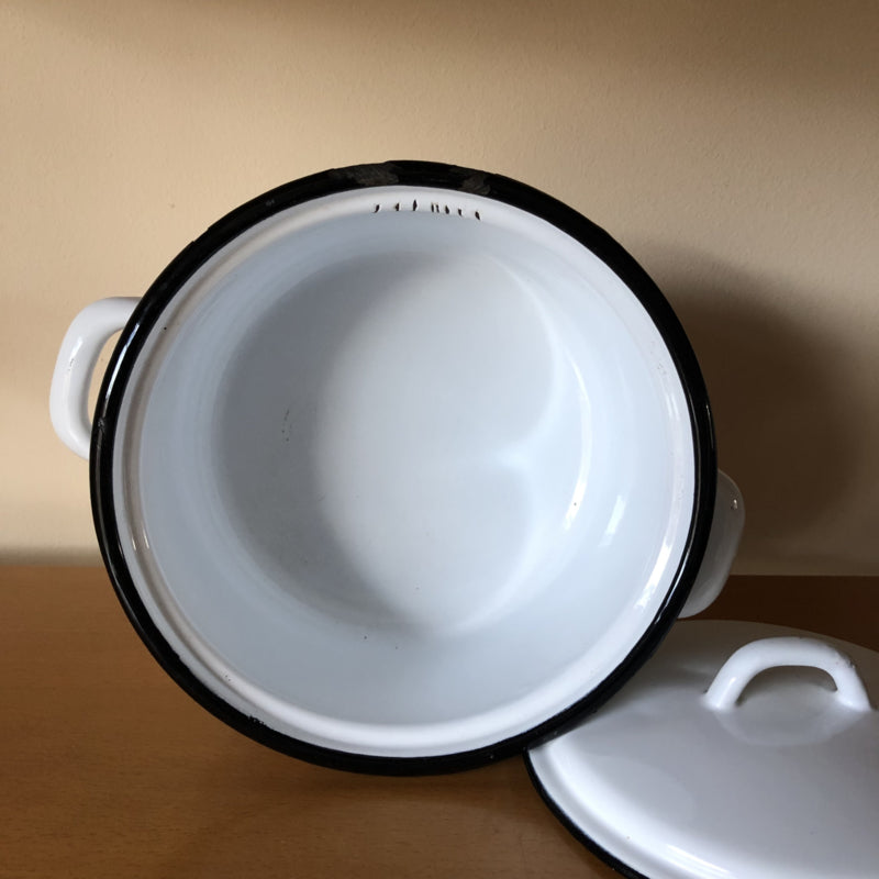 Emaille pannenset