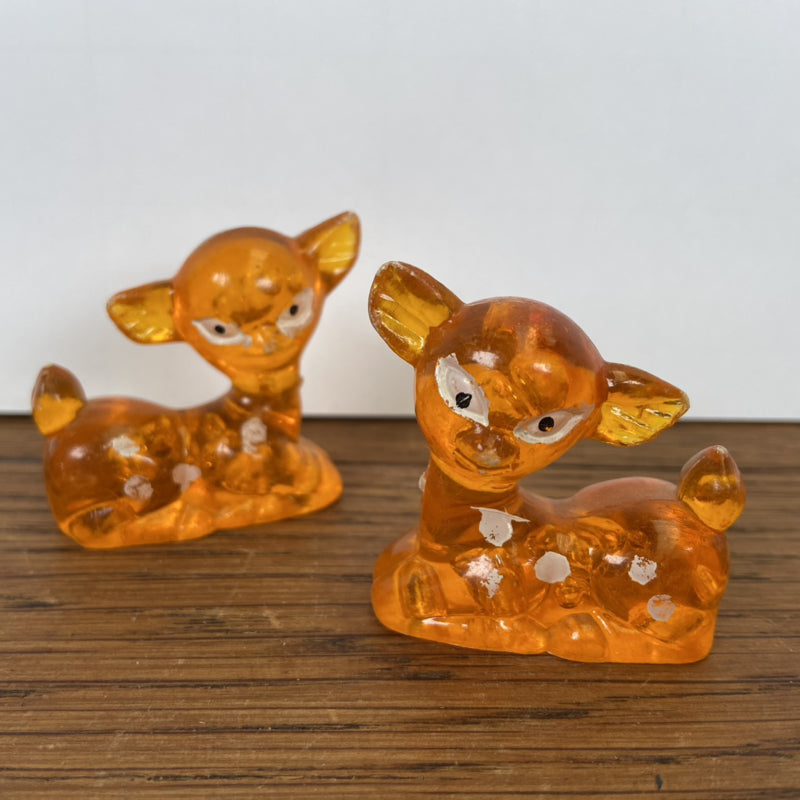 2 vintage oranje Lucite fawn hertjes