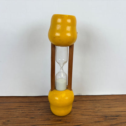 Vintage houten zandloper hondje geel