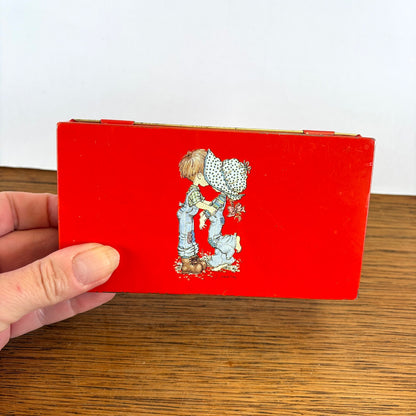 Vintage Sarah Kay blikje rood