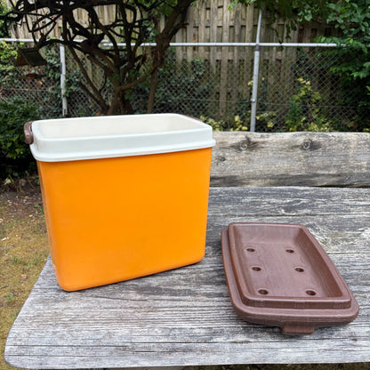 Vintage oranje curver koelbox