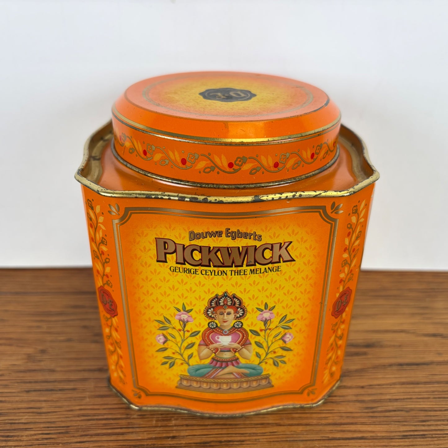 Vintage Pickwick theeblik oranje Douwe Egberts