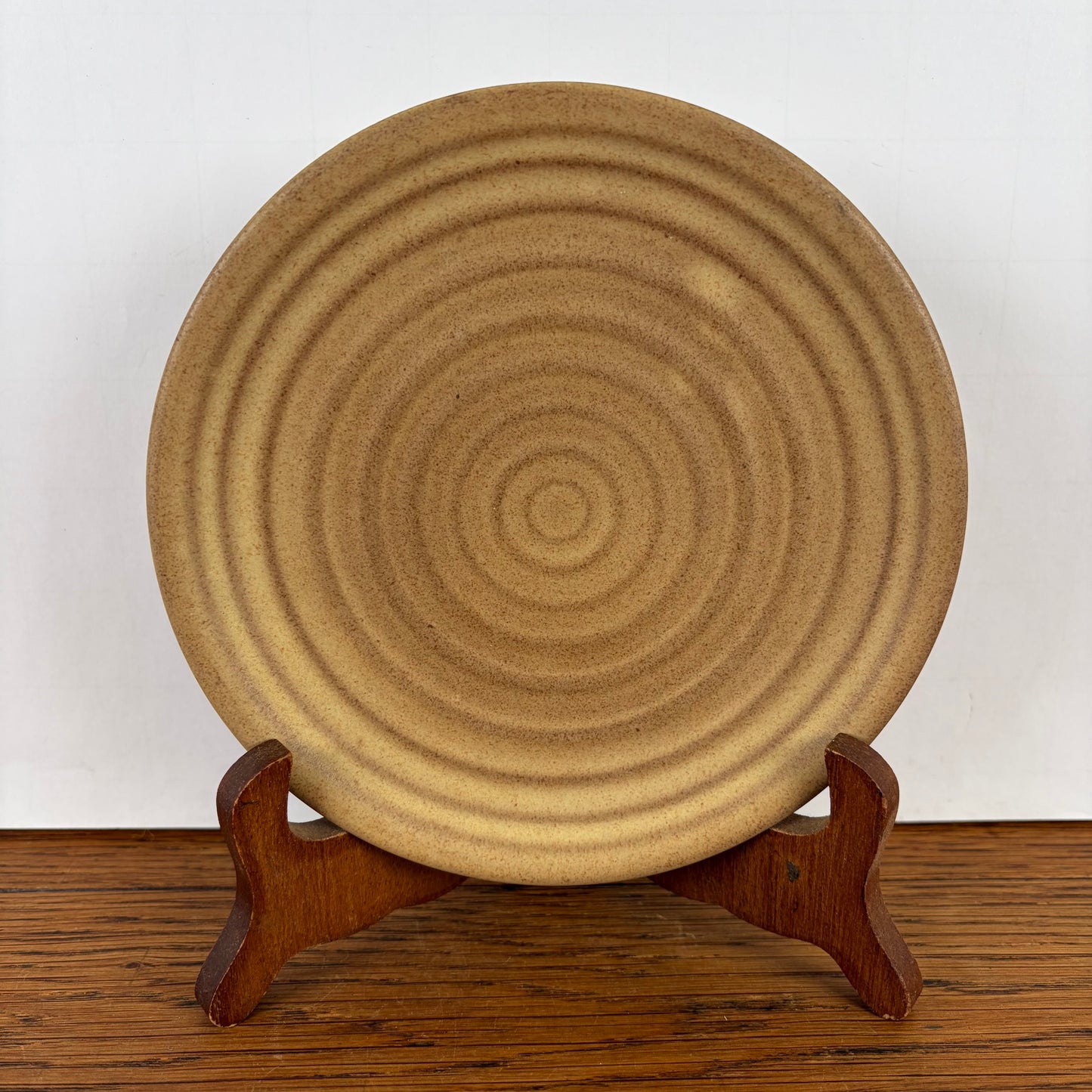 Vintage bruine gebaksbordjes