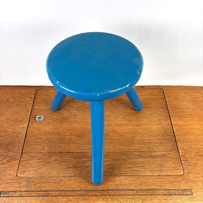 Vintage houten krukje blauw drie poot