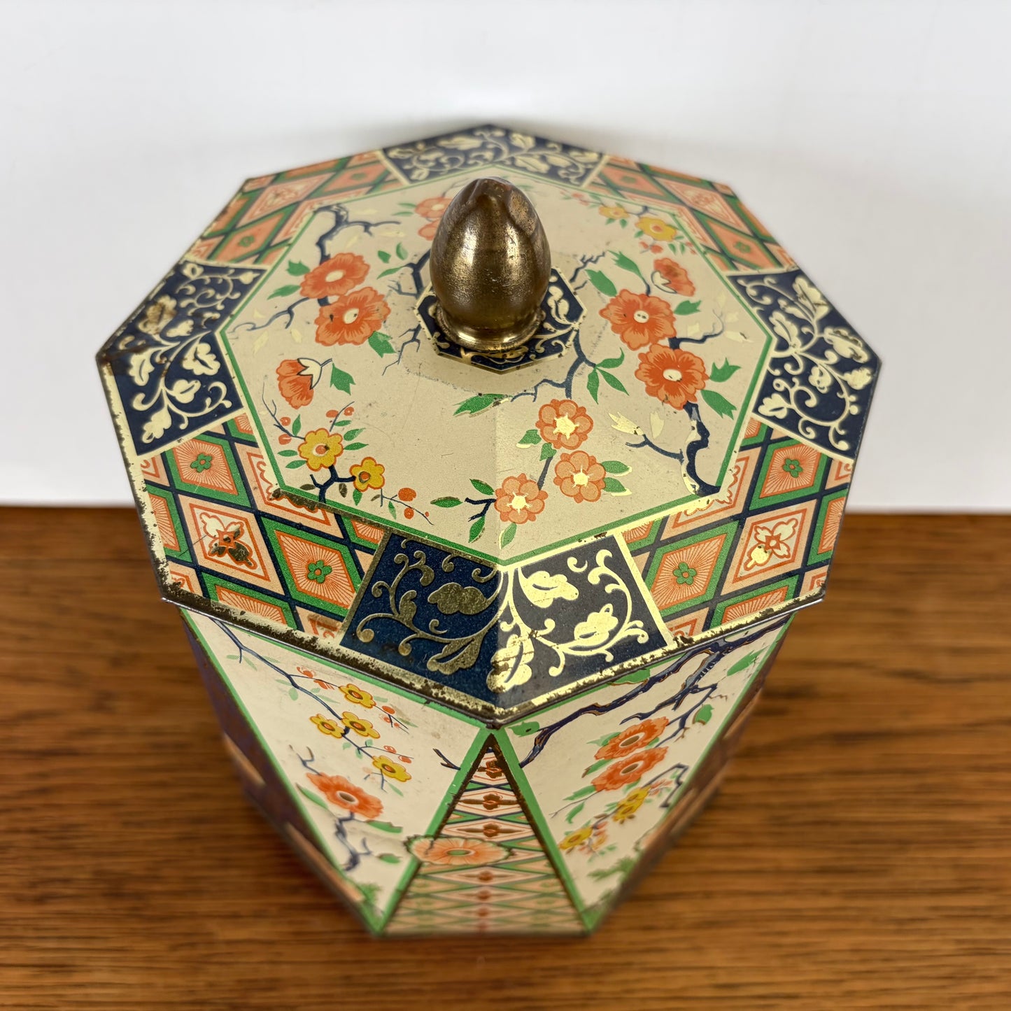 Vintage achthoekig blik