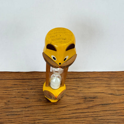 Vintage houten zandloper hondje geel