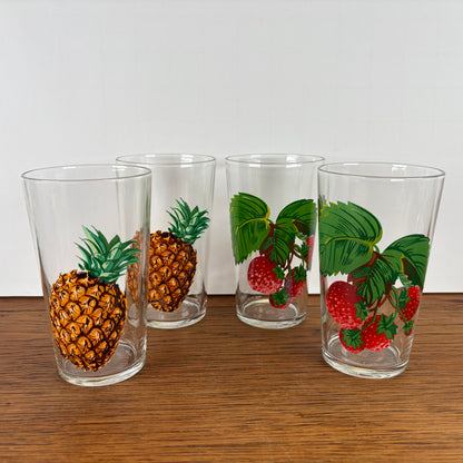Vintage glazen met fruitmotief