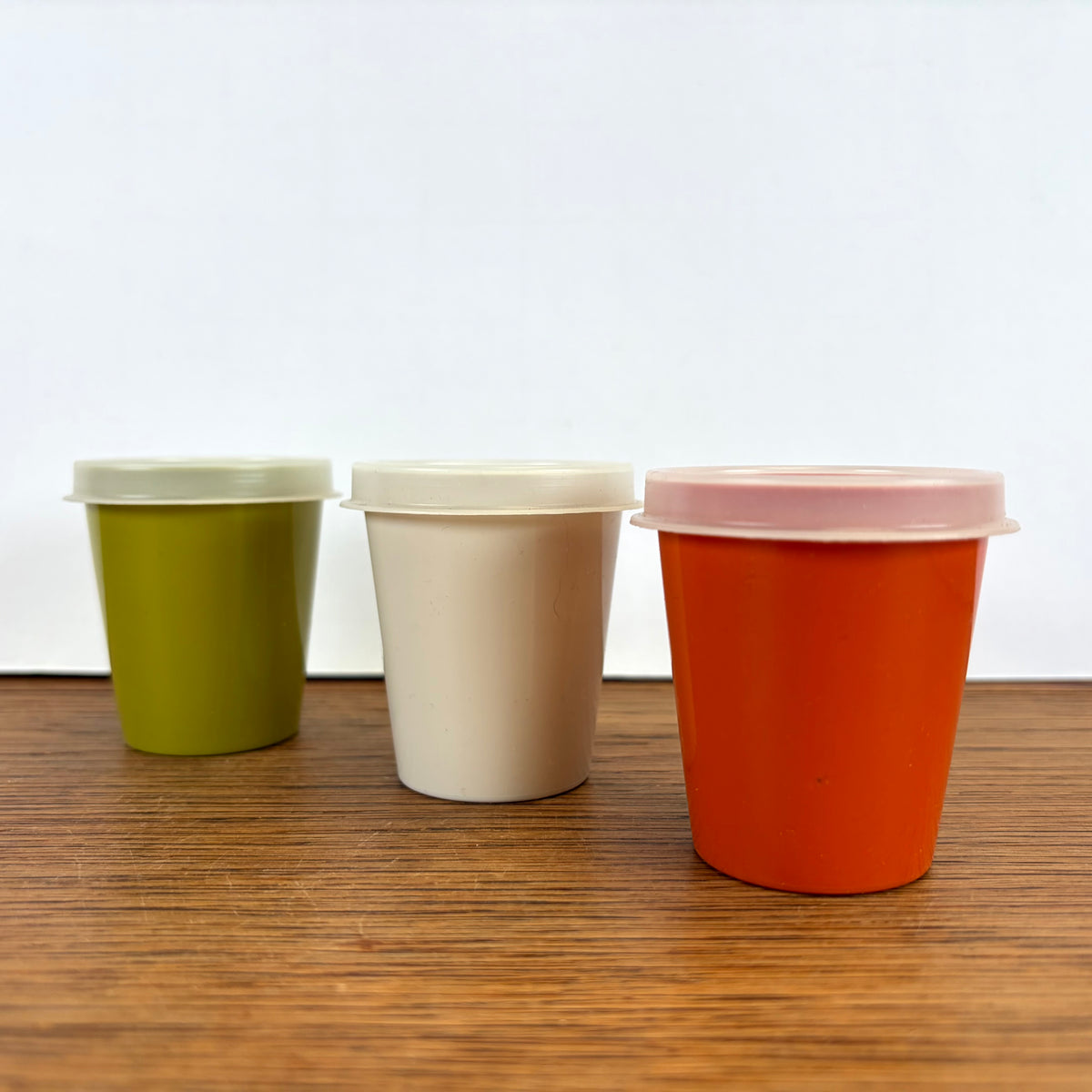 3 kleine vintage Tupperware bakjes