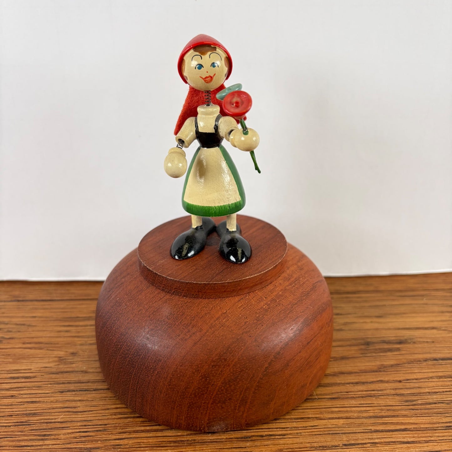 Vintage houten popje Goula